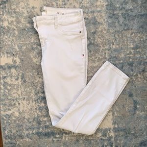 White denim jeans